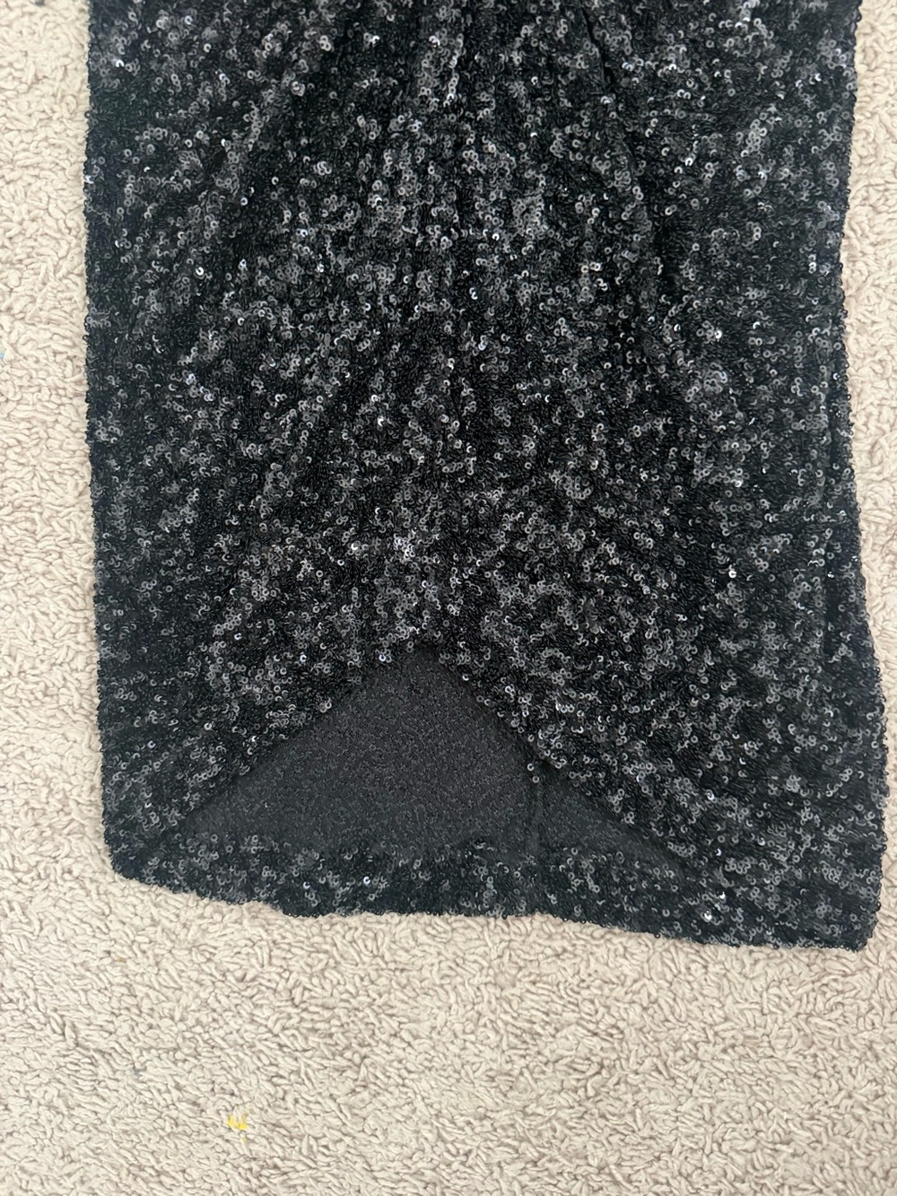 Express Black Sequin Long-Sleeve Ruched V-Neck Dress - Picture 3 of 3